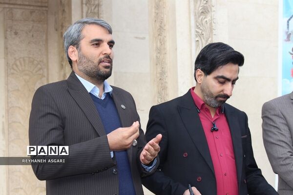 بدرقه دانش‌‌آموزان دختر زیارت‌ اولی شهرستان‌های تهران به سفر مشهد مقدس