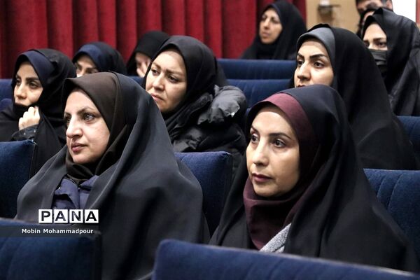 جشن انقلاب کارکنان ستادی اداره‌کل آموزش و پرورش آذربایجان شرقی