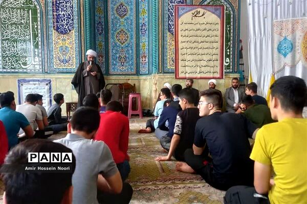 مراسم معنوی اعتکاف دانش‌آموزی در شهرستان قرچک