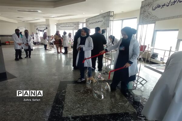 نمایشگاه علمی پژوهشی با مشارکت مدارس منطقه چهاردانگه