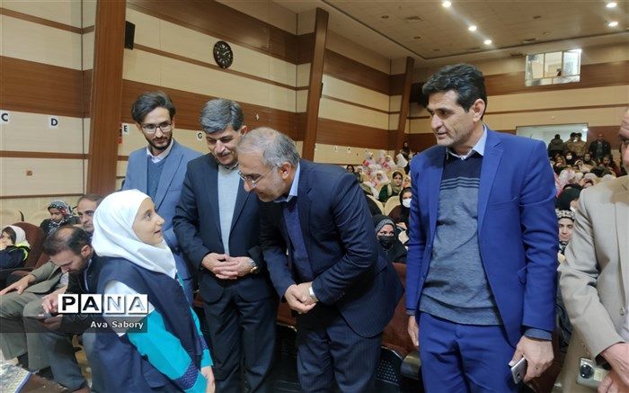 آباده شهر سرودهای انقلابی