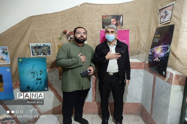 مراسم معنوی لاله‌های روشن در دبیرستان شهیدان نحوی شهرستان بهبهان
