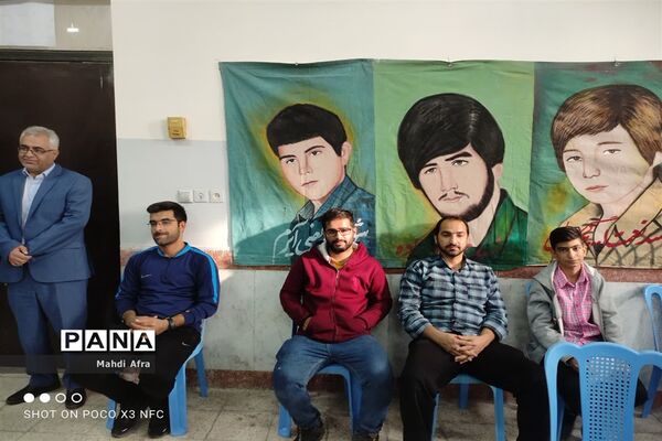 مراسم معنوی لاله‌های روشن در دبیرستان شهیدان نحوی شهرستان بهبهان
