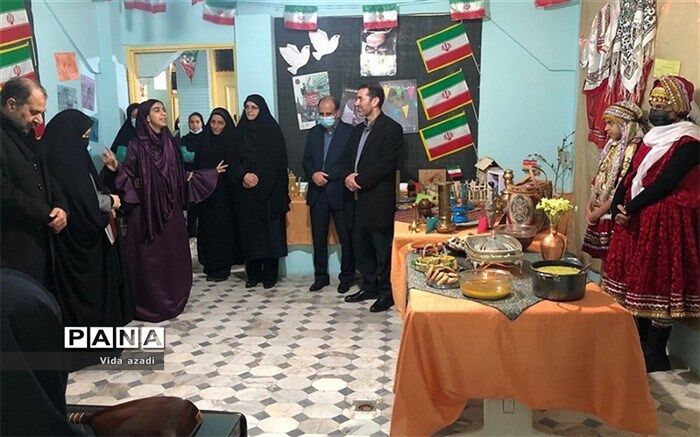 جشنواره آیین‌های« سرزمین من » در دبیرستان دخترانه سما رودهن برگزار شد/فیلم