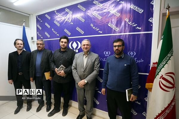 بازدید محمود امانی طهرانی دبیرکل شورای عالی آموزش‌ و پرورش از خبرگزاری پانا