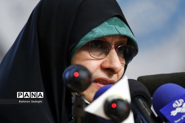 همایش ملی الگوی سوم زن مسلمان در گام دوم انقلاب اسلامی