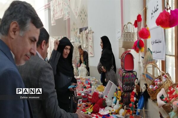 کارگاه آموزشی پیامدهای رویکرد آموزشی و فرهنگی و تربیت تک ساحتی و چند ساحتی در اقلید