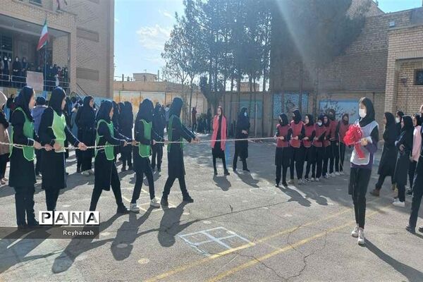 برگزاری مسابقات ورزشی به مناسبت دهه فجر آموزشگاه عدالت
