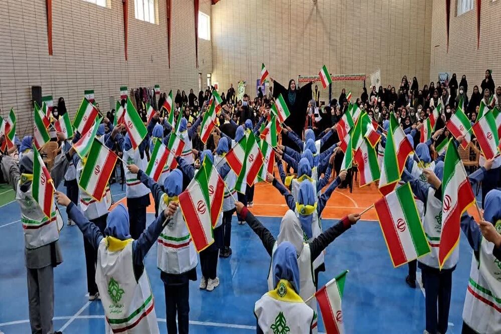 برگزاری همایش بزرگ استانی یاوران انقلاب در  اصفهان-1