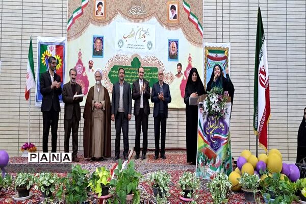 برگزاری همایش بزرگ استانی یاوران انقلاب در  اصفهان-1