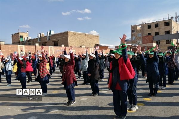 جشن یاوران انقلاب در مدرسه کمیساریا ۲۰۲۰ پاکدشت