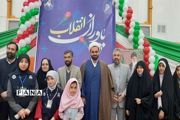 مراسم یاوران انقلاب دختران ناحیه ۷ مشهد