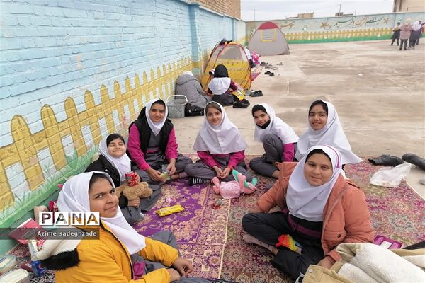 اردوی درون مدرسه‌ای دبستان حضرت زینب (س) شهرستان خاتم