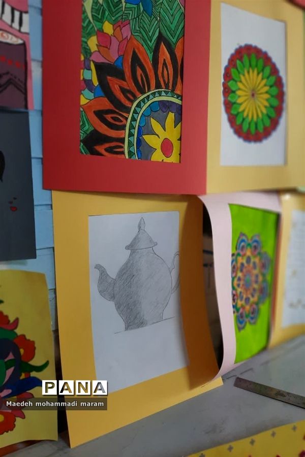 نمایشگاه دستاوردهای دانش‌آموزان به‌مناسبت دهه مبارک فجر