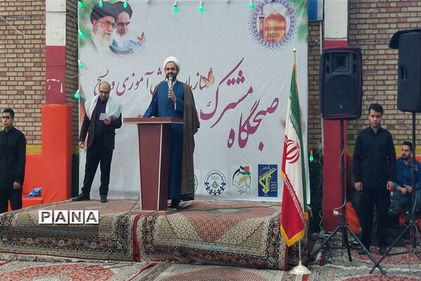 مراسم صبحگاه مشترک سازمان دانش‌آموزی و بسیج ناحیه 2 مشهد