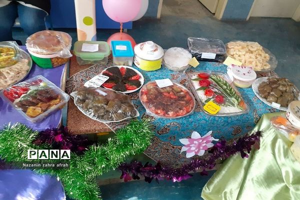 برگزاری جشنواره فجر و سلامت در دبستان حضرت زهرا(س) ۲ رودهن