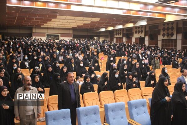 همایش دختران فاطمی رهروان زینبی در بوشهر