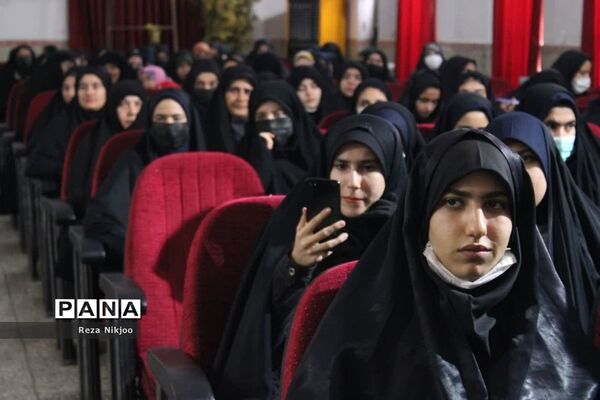 دانش‌آموزان بهارستانی راهی کربلای ایران شدند