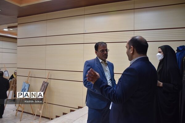 نمایشگاه  دختران فاطمی رهروان زینبی در بوشهر