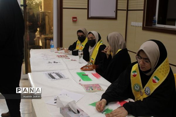 نمایشگاه  دختران فاطمی رهروان زینبی در بوشهر