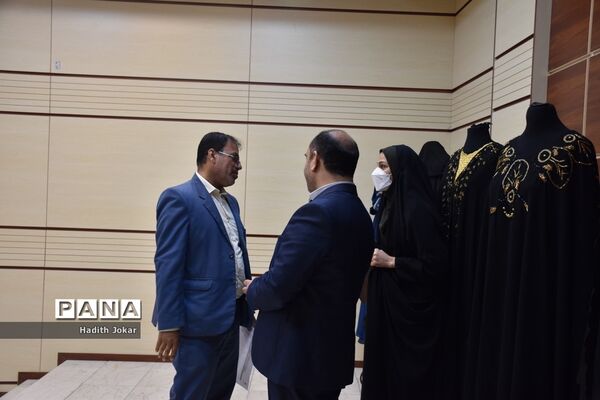 نمایشگاه  دختران فاطمی رهروان زینبی در بوشهر
