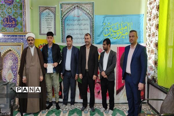 جشن پیروزی انقلاب اسلامی در مدارس کارون