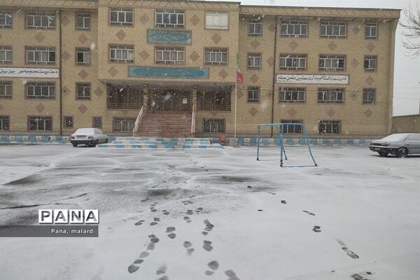 رنگ  سفید برف بر چهره ملارد و صفادشت