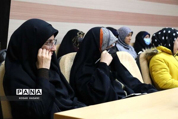 نقش و جایگاه دانش‌آموزان در شکل‌گیری تمدن نوین اسلامی و جهاد تبیین در مدارس