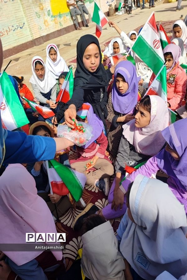 گرامیداشت چهل و چهارمین سالگرد پیروزی انقلاب در مدارس روستایی