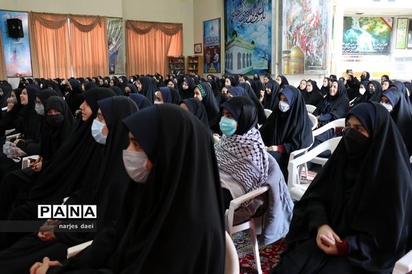 مراسم یادواره شهدای دفاع مقدس در اردوگاه ثامن الحجج