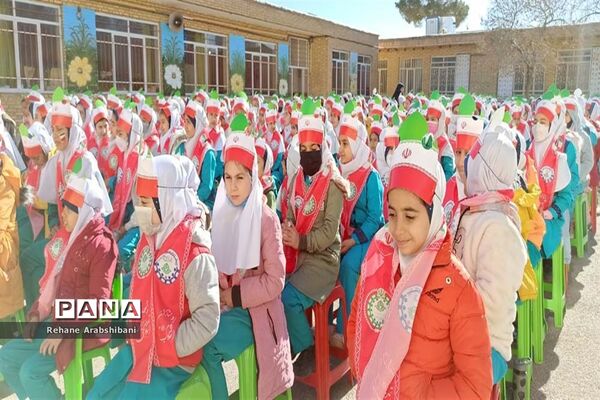 برگزاری جشن انقلاب در مدارس آباده