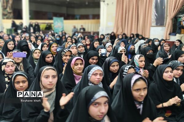 روز دوم اردوی زیارت اولی ها در حرم امام رضا(ع)