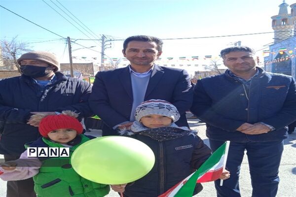 حضور مردم شهرستان بن در راهپیمایی ۲۲بهمن