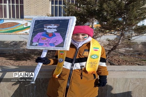 حضور مردم شهرستان بن در راهپیمایی ۲۲بهمن