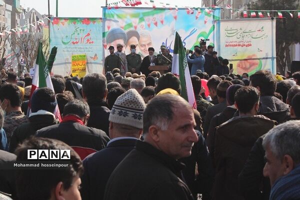 حضور پرشور مردم بهارستانی در راهپیمایی ۲۲ بهمن