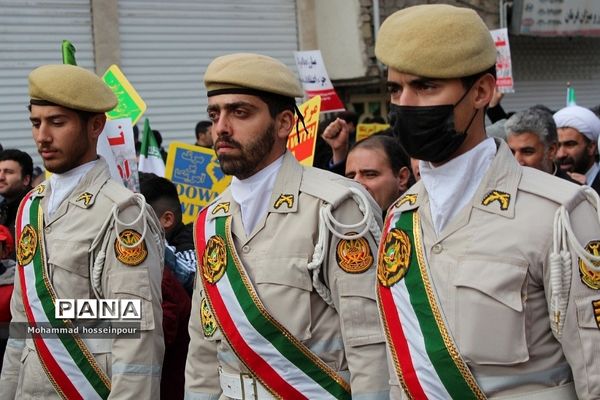 حضور پرشور مردم بهارستانی در راهپیمایی ۲۲ بهمن