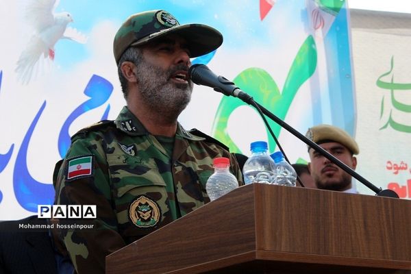 حضور پرشور مردم بهارستانی در راهپیمایی ۲۲ بهمن