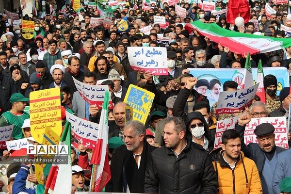 حضور پرشور مردم بهارستانی در راهپیمایی ۲۲ بهمن