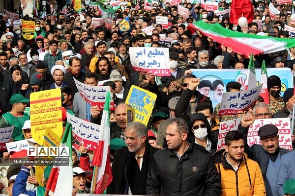 حضور پرشور مردم بهارستانی در راهپیمایی ۲۲ بهمن