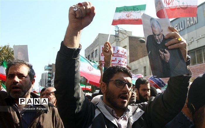 ۲۲ بهمن امسال فرصتی تاریخی برای پاسخ قاطع مجدد به دشمنان است