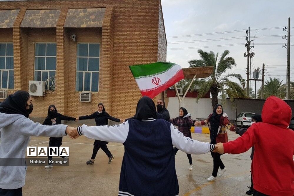 جشن انقلاب اسلامی در  مدرسه دخترانه فاطمه زهرا (س) بوشهر