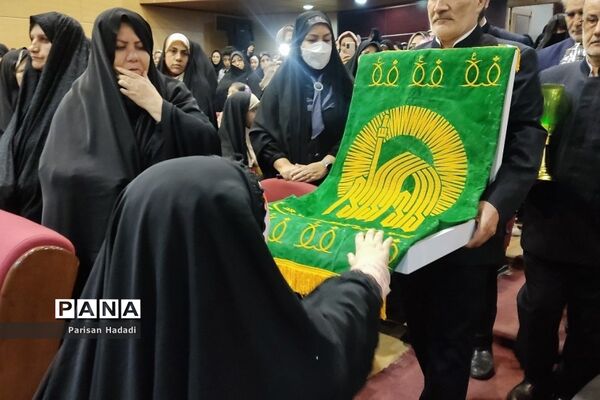 تجلیل از زنان موفق شهریاری در فرهنگسرای الغدیر