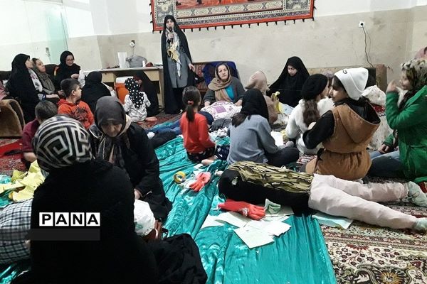 ماکت سازی از وسیله‌های دور ریختنی برای افراد دور ریختنی