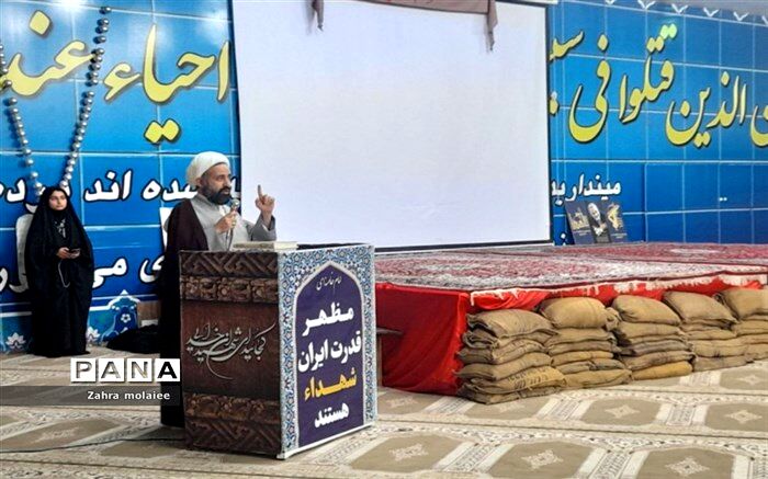 بهترین الگو برای قرارگرفتن در راه درست، شهدا هستند