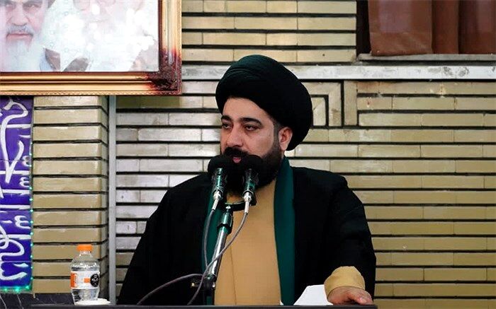 عبور نظام و انقلاب از بحران‌های سخت مرهون وحدت و هوشمندی ملت حول محور ولایت است