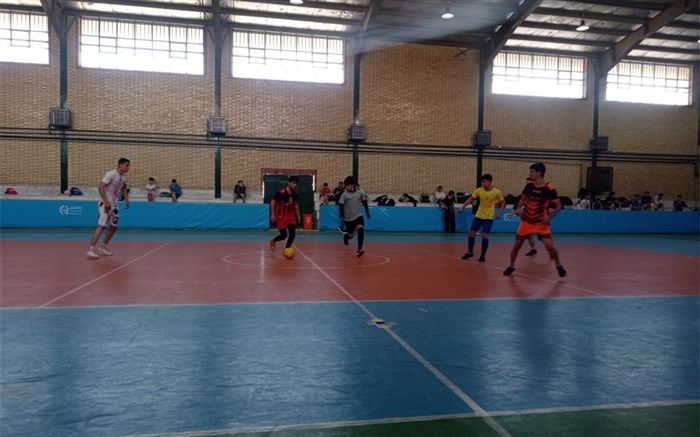 برگزاری مسابقات ورزشی، عاملی جهت ترغیب نوجوانان به ورزش و سبک زندگی سالم است