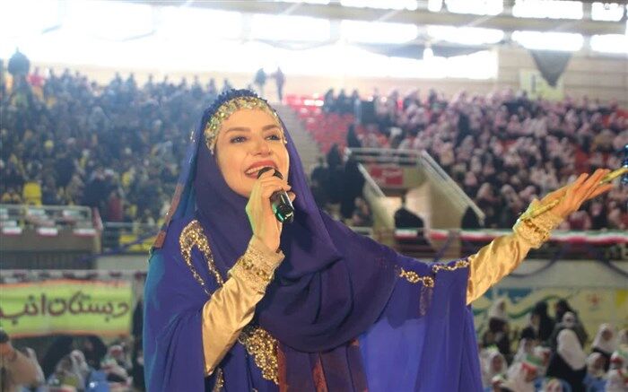 جشن بزرگ جوانه‌های انقلاب در سمنان برگزار شد