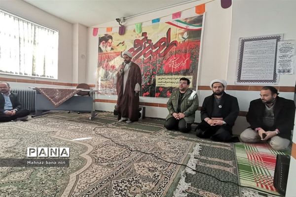 اعزام ۷۰ دانش‌آموز منطقه نیر به یادمان‌ عملیات‌های دفاع مقدس