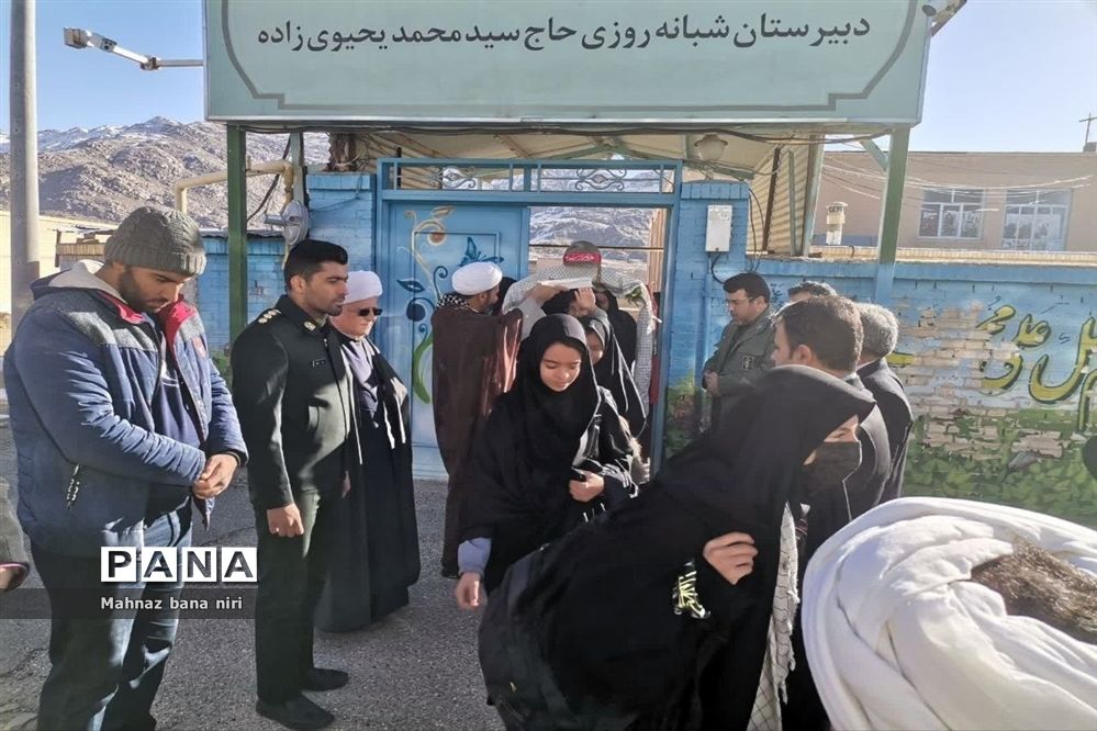 اعزام ۷۰ دانش‌آموز منطقه نیر به یادمان‌ عملیات‌های دفاع مقدس