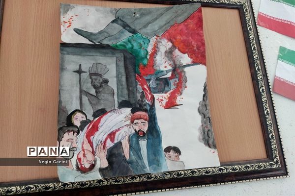 آذین‌بندی دبیرستان شهیده قضایی قم به مناسبت سالگرد پیروزی انقلاب